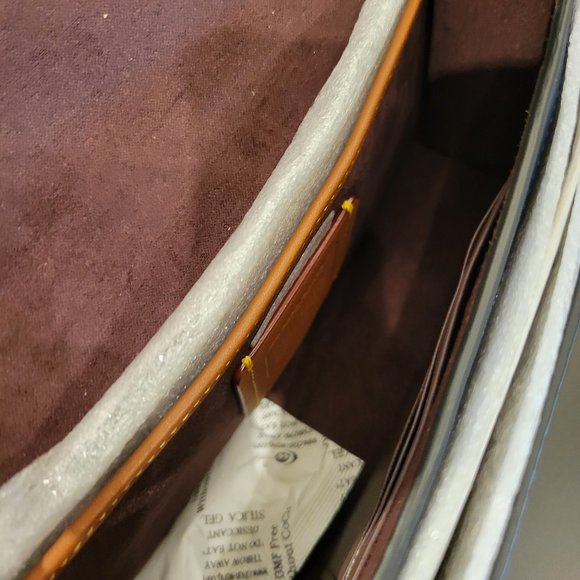 Coach Beat Crossbody Clutch - Picture 14 of 16